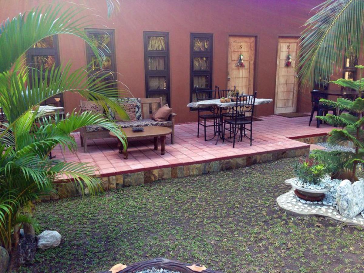 Santa Juliana Bognot Lodge : Alvin Bognot Mt Pinatubo Guesthouse And Tours חדר תמונה