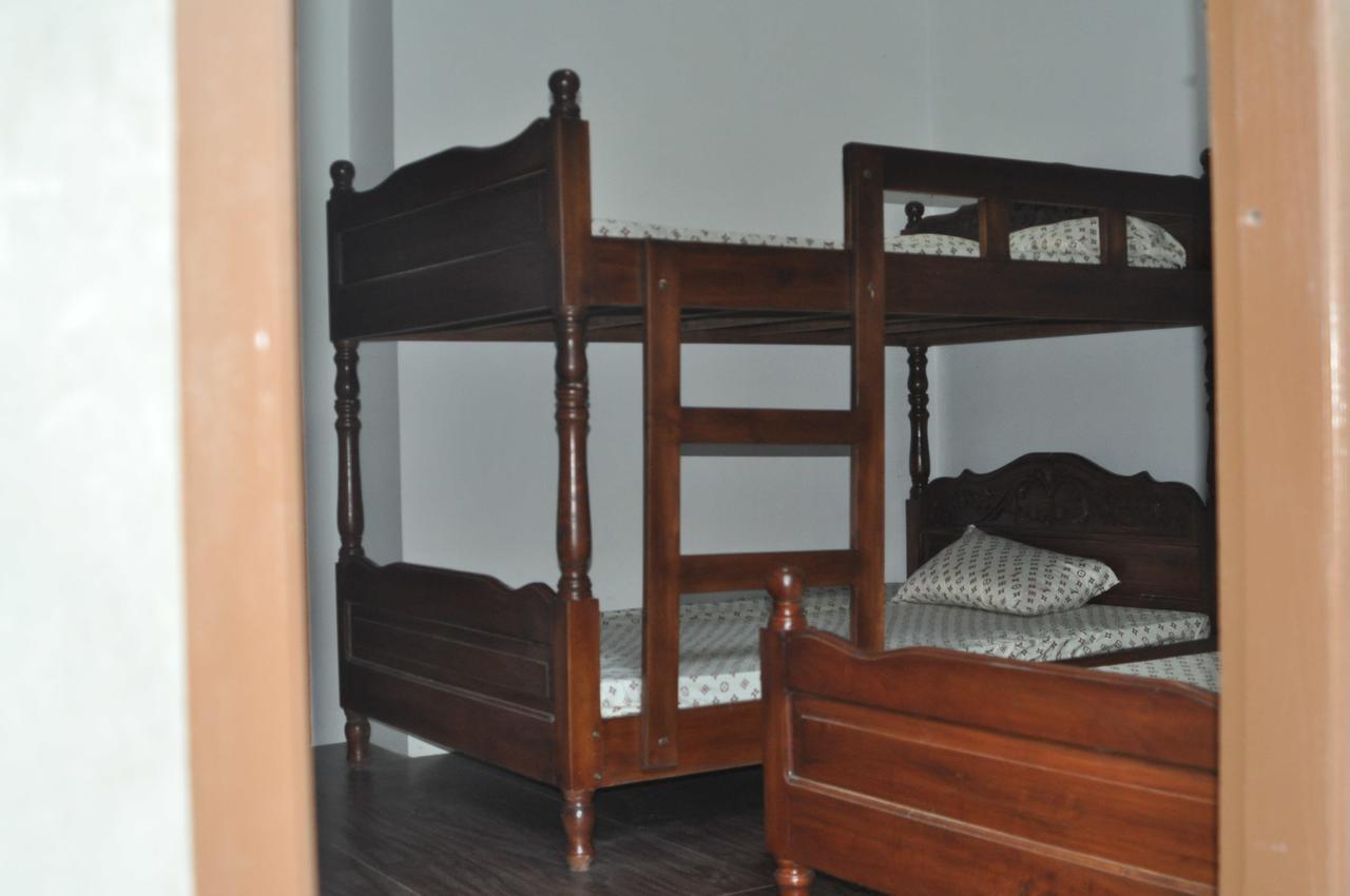 Santa Juliana Bognot Lodge : Alvin Bognot Mt Pinatubo Guesthouse And Tours חדר תמונה